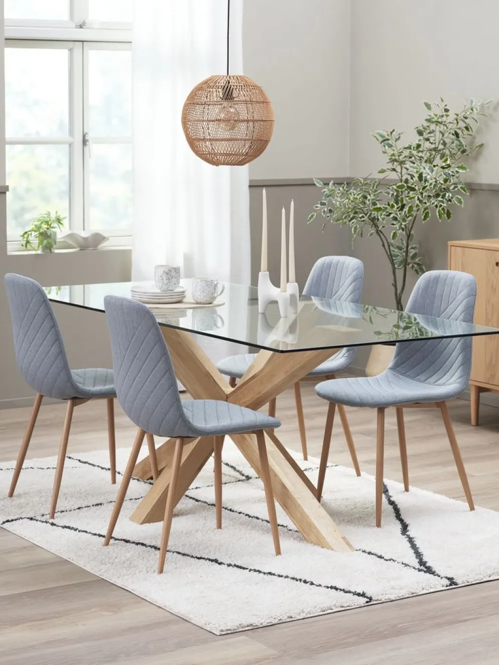 AGERBY + JONSTRUPMesa AGERBY L190 roble natural +4 sillas JONSTRUP azul claro