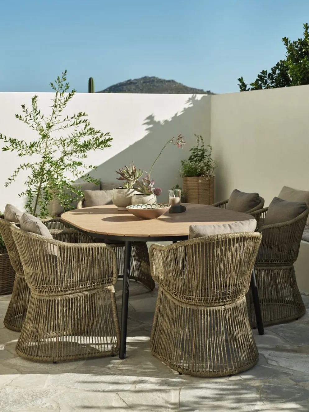 AKTIVEN + STORDALENMesa AKTIVEN L118/168 + 4 sillas STORDALEN natural