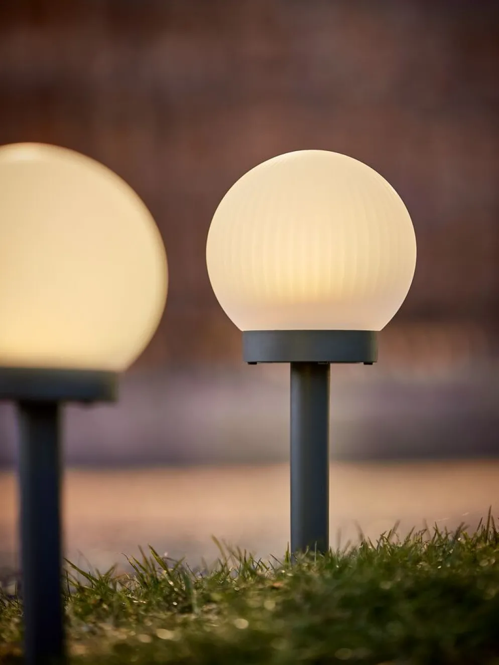 HAUKUGLELámpara solar HAUKUGLE Ø13xA37cm blanco