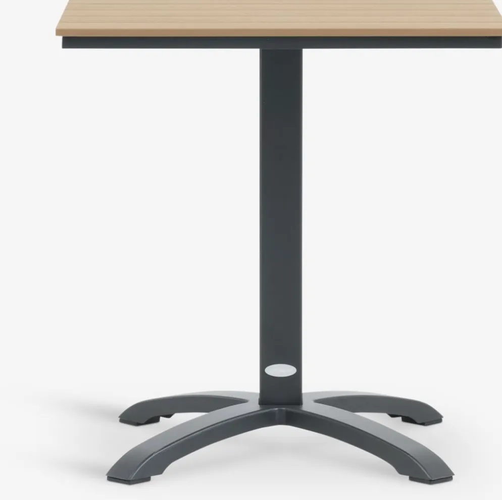 HOBRO + AIDTMesa HOBRO L70 + 2 sillas AIDT natural