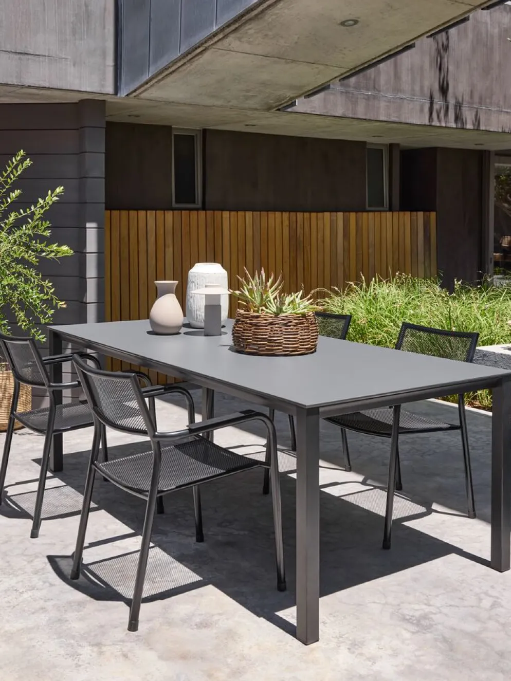 LANGETMesa de jardín LANGET A95xL207 negro