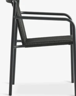 MADERUP + KRISTIANSTADMesa MADERUP L150 negro + 4 sillas KRISTIANSTAD verde