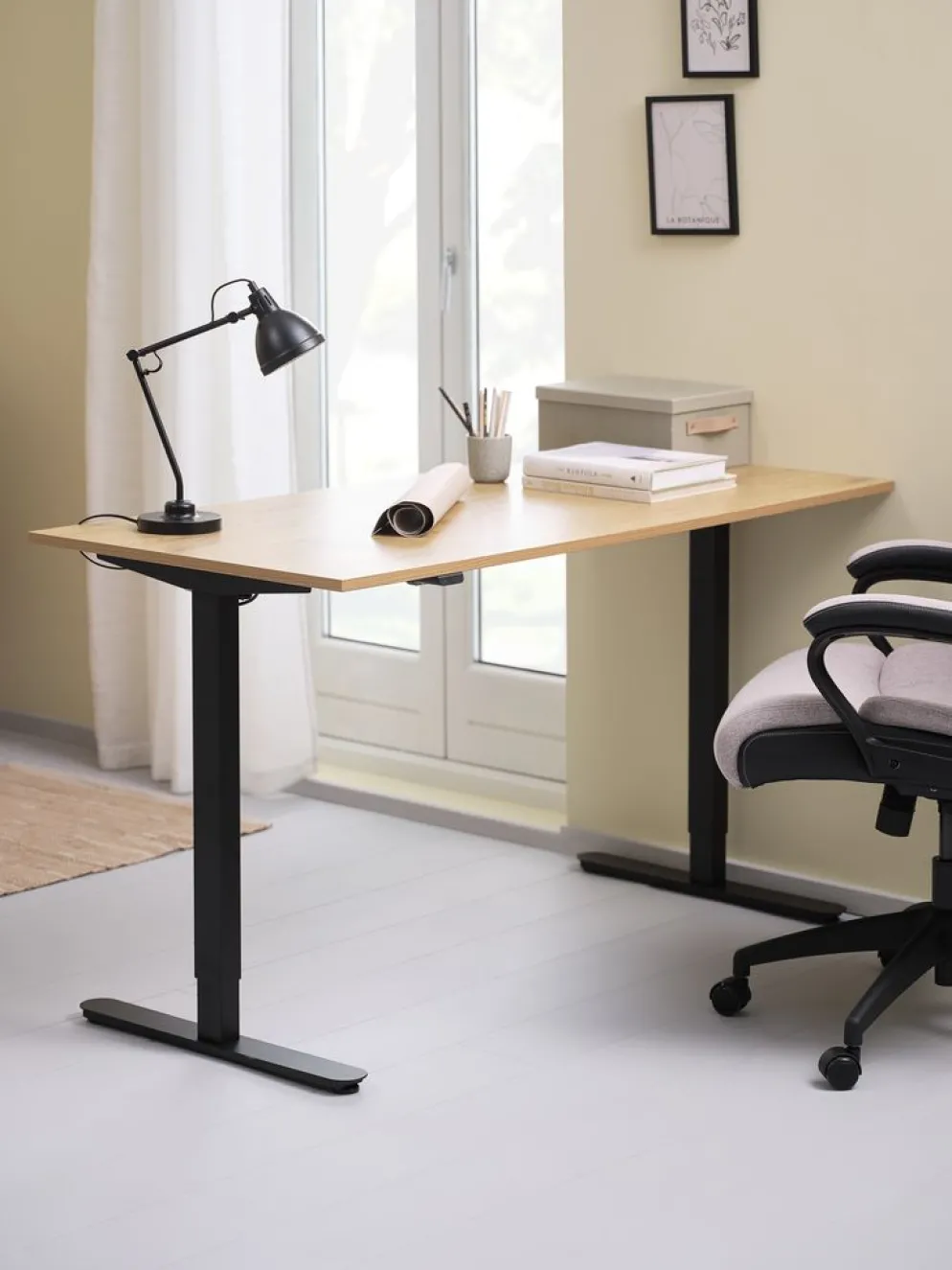 SVANEKEEscritorio elevable SVANEKE 70x140 color roble natural/negro